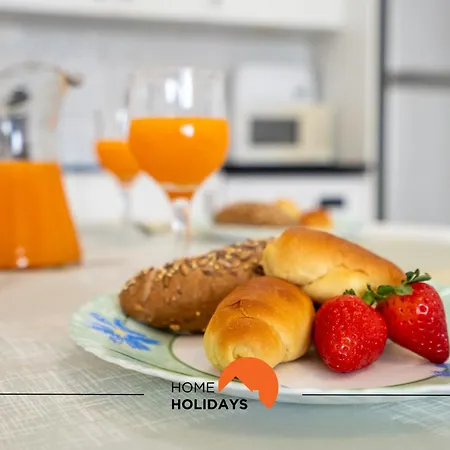 #162 Sumertime Flat By Holidays *